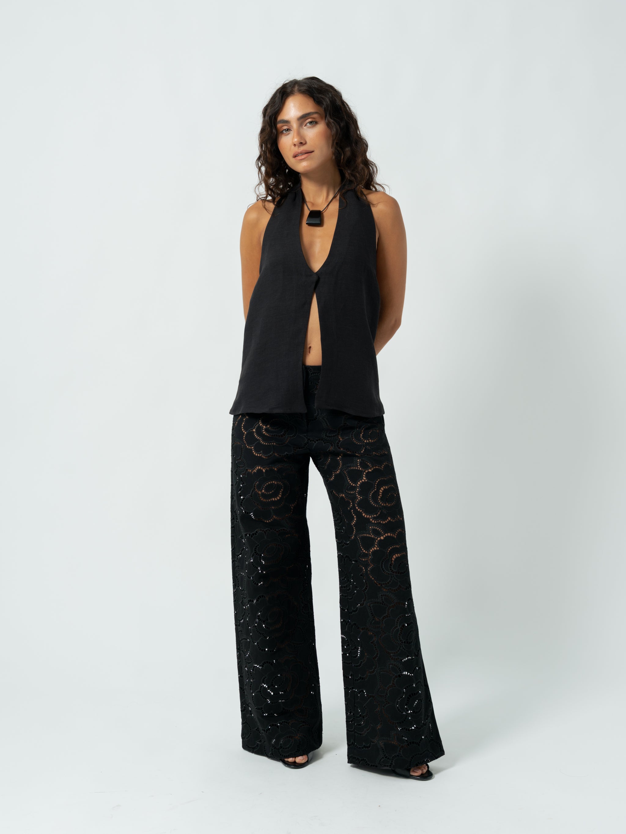 FLORAL BLACK TROUSERS