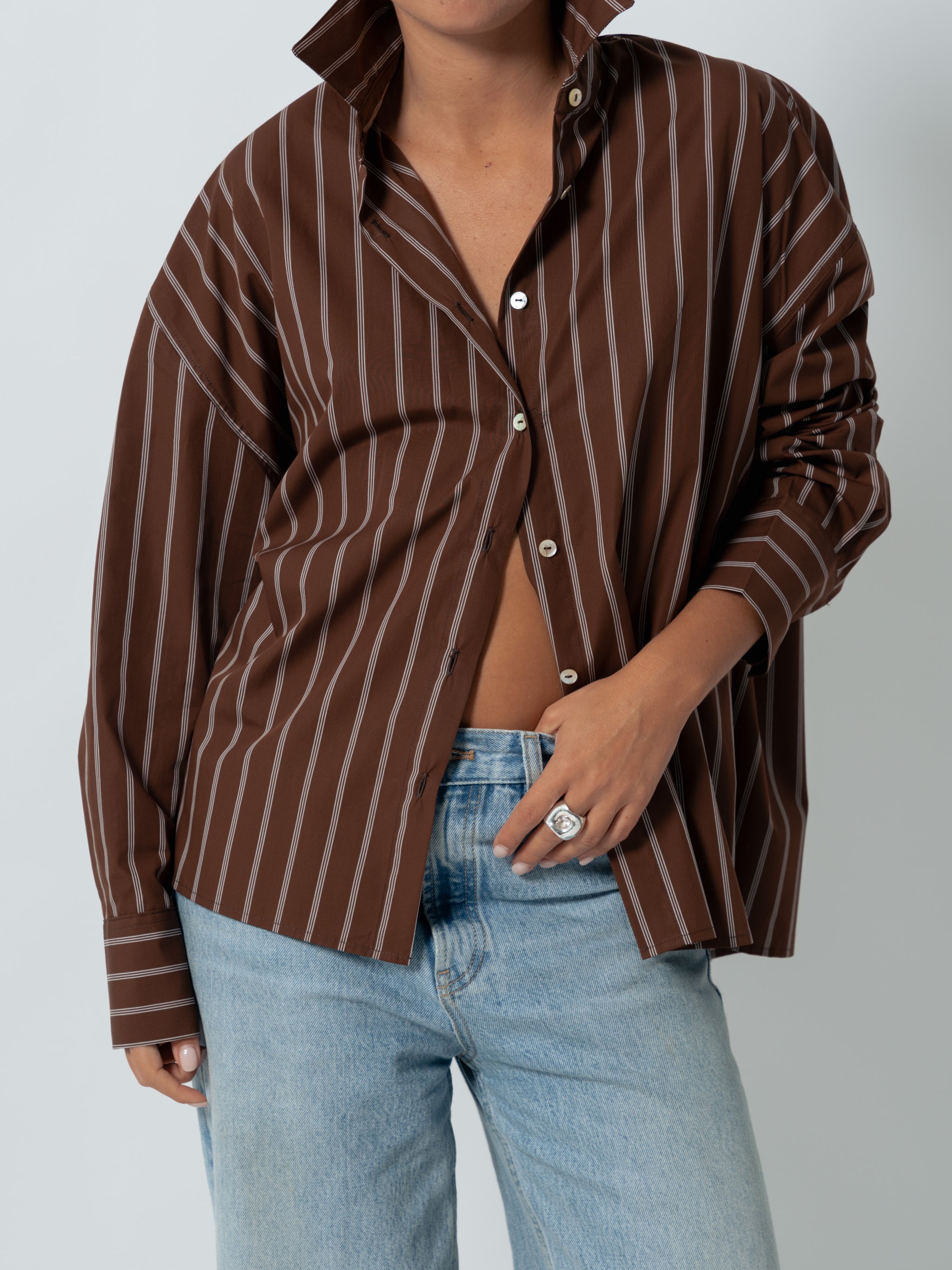 UNIFORM CHOCOLATE SHIRT