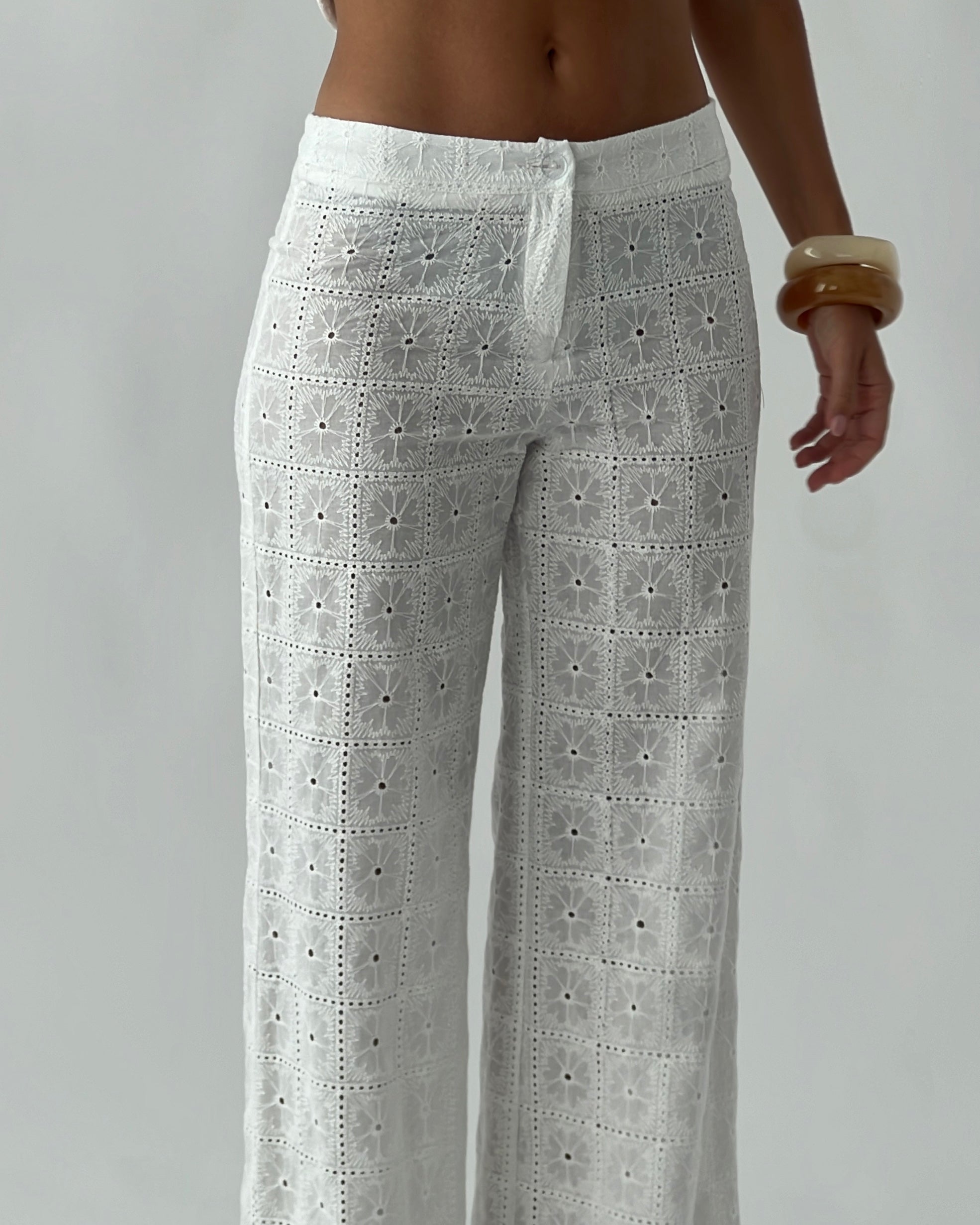 WHITE FLOWER TROUSERS