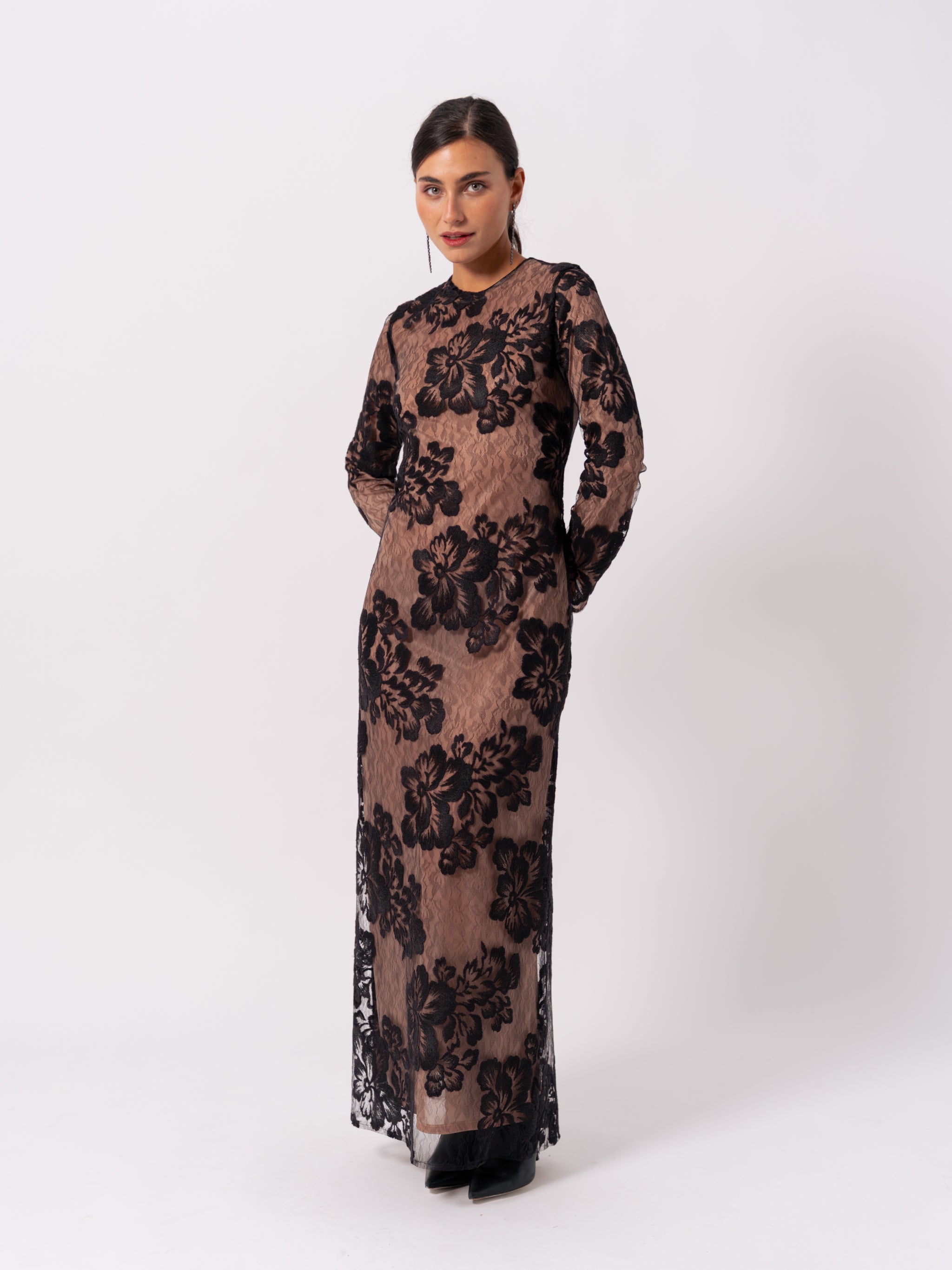 MAXI LACE DRESS