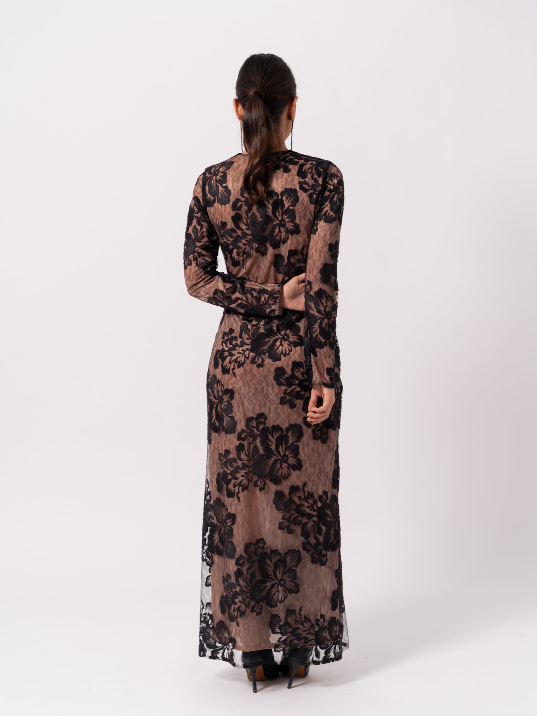 MAXI LACE DRESS