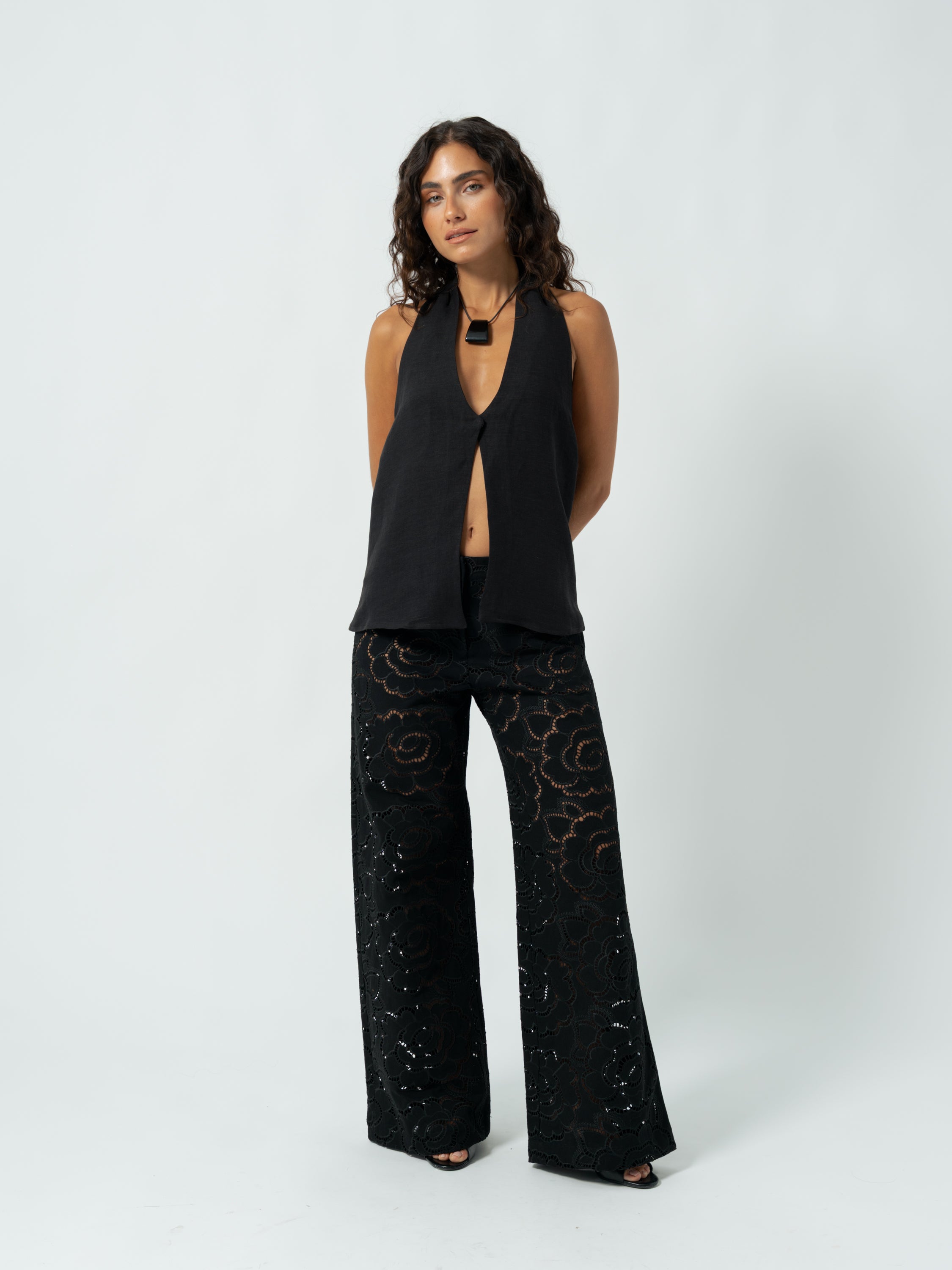 FLORAL BLACK TROUSERS