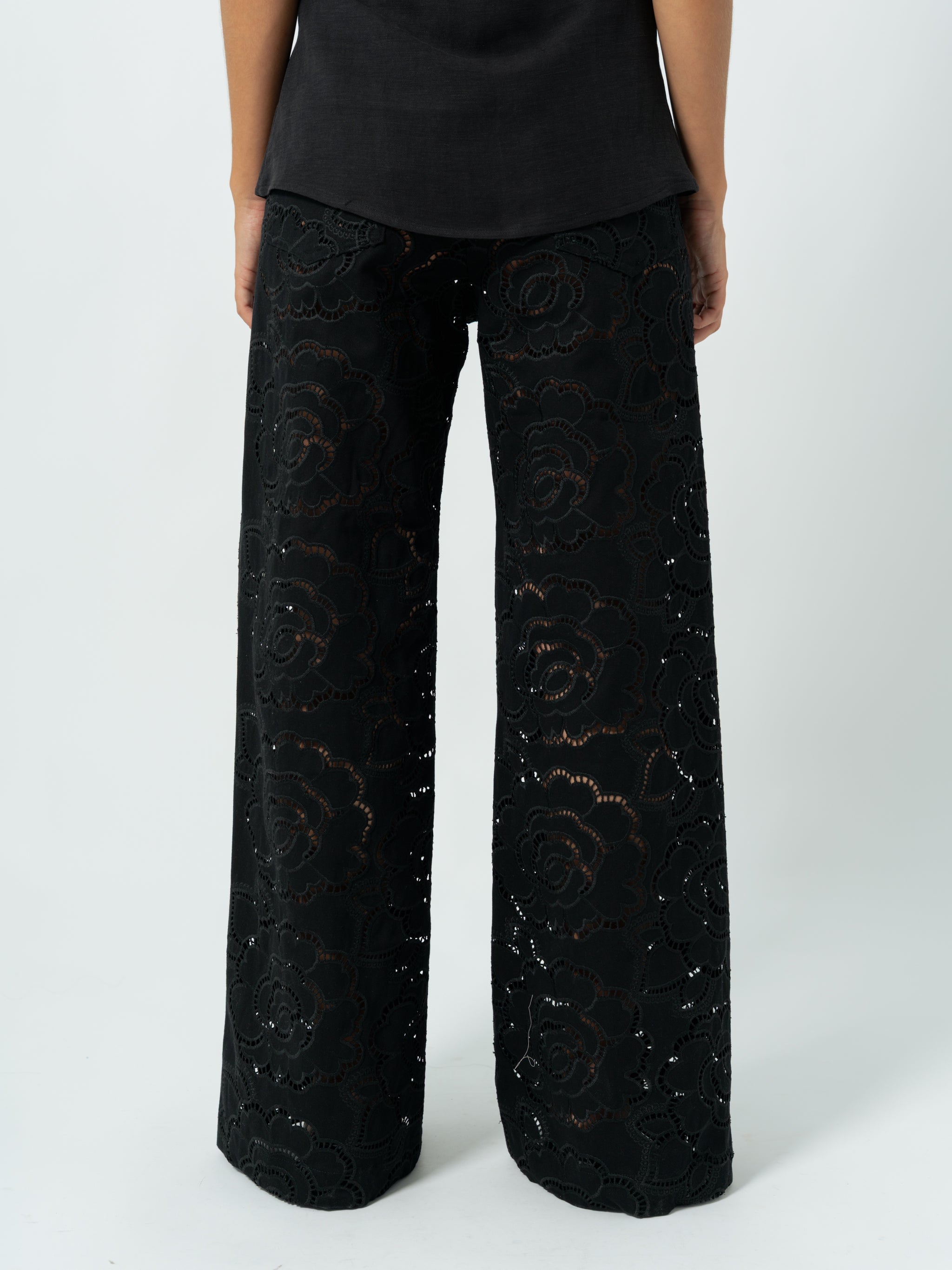 FLORAL BLACK TROUSERS