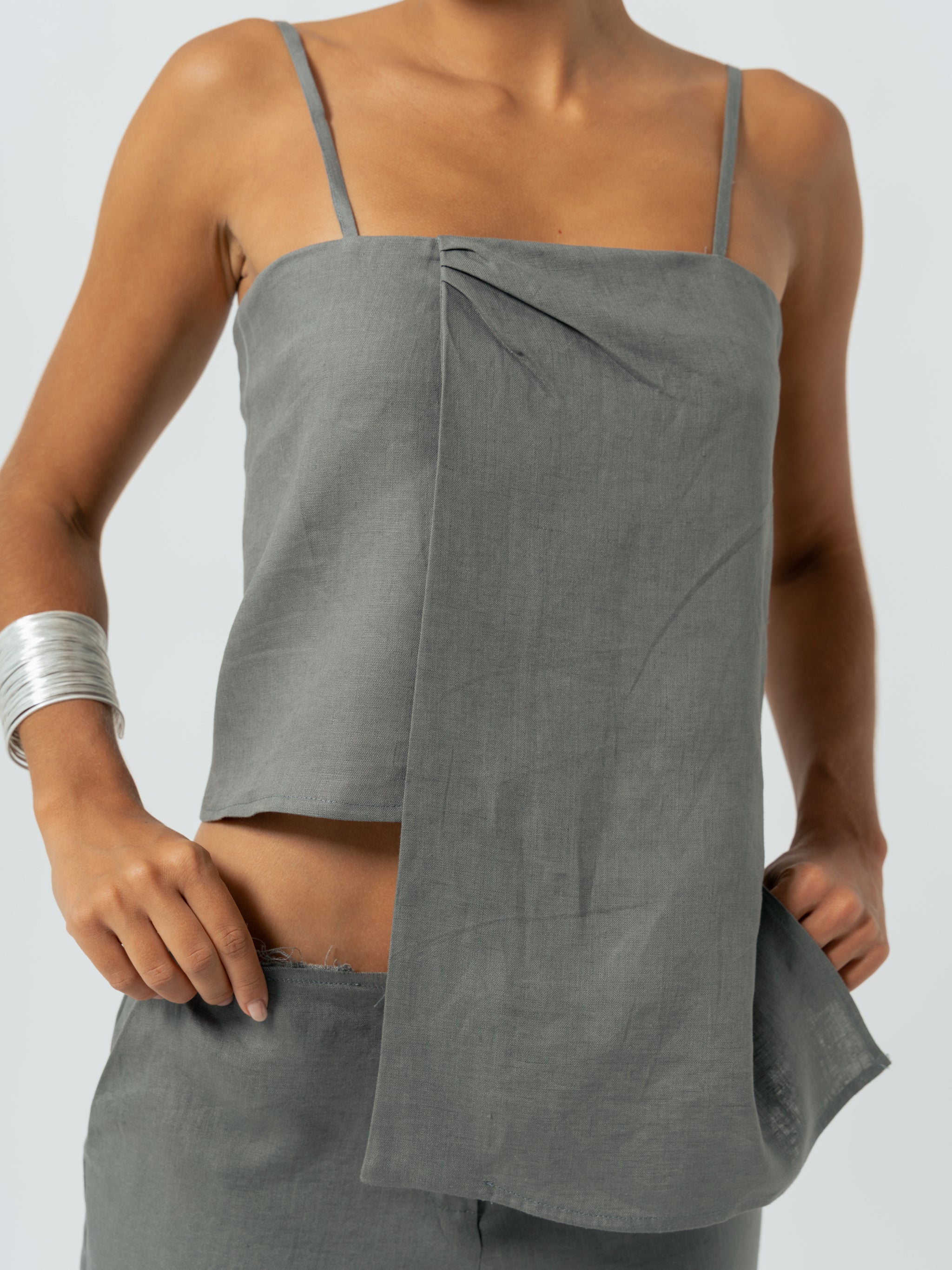 AMANDA GREY TOP