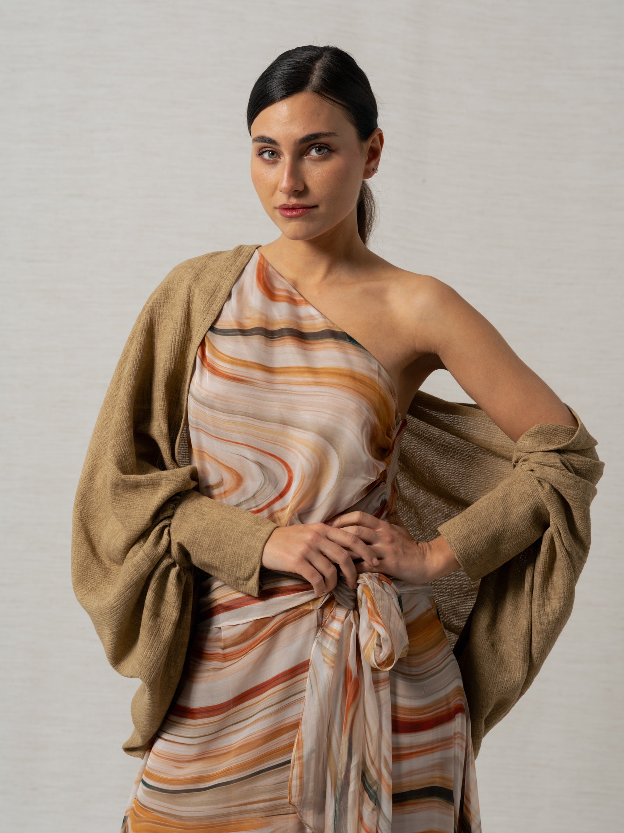 MANGUITO BEIGE CAPE
