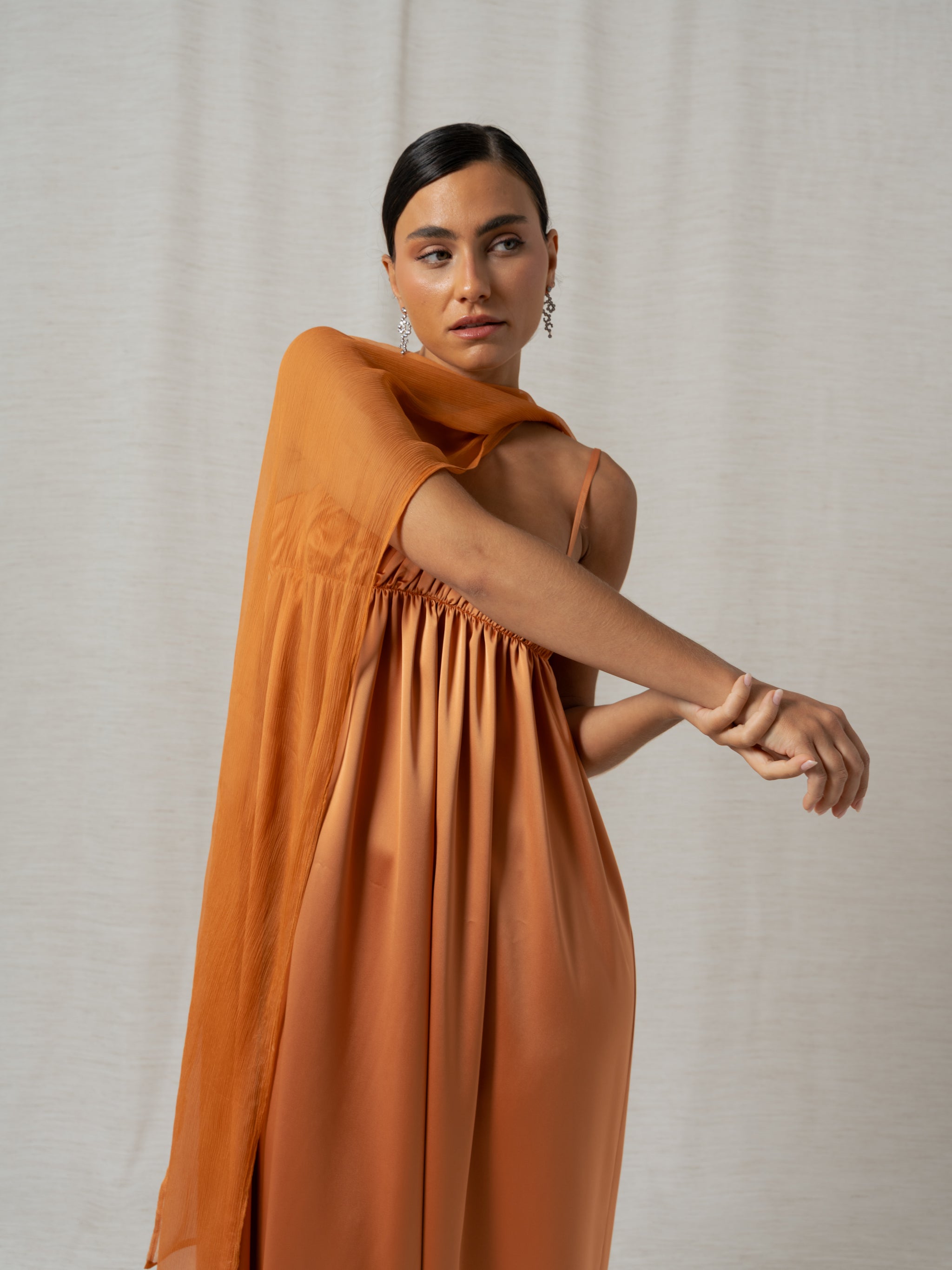 ORANGE NECK SILK